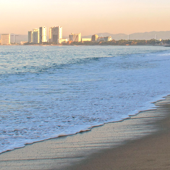 Playa Camarones